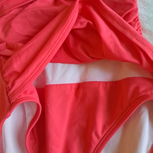 Boston Proper Bathing Suit Corral Red Size  4 EUC Excellent Quality Super Soft - Picture 3 of 6